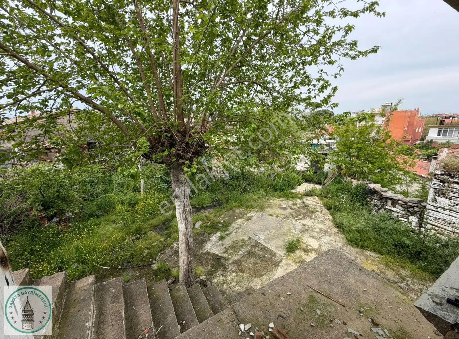 Galata,dan Söke Bağarasi Mah,de 277 M² 3+1 Müstakil Ev Ve Arsa - Görsel 2