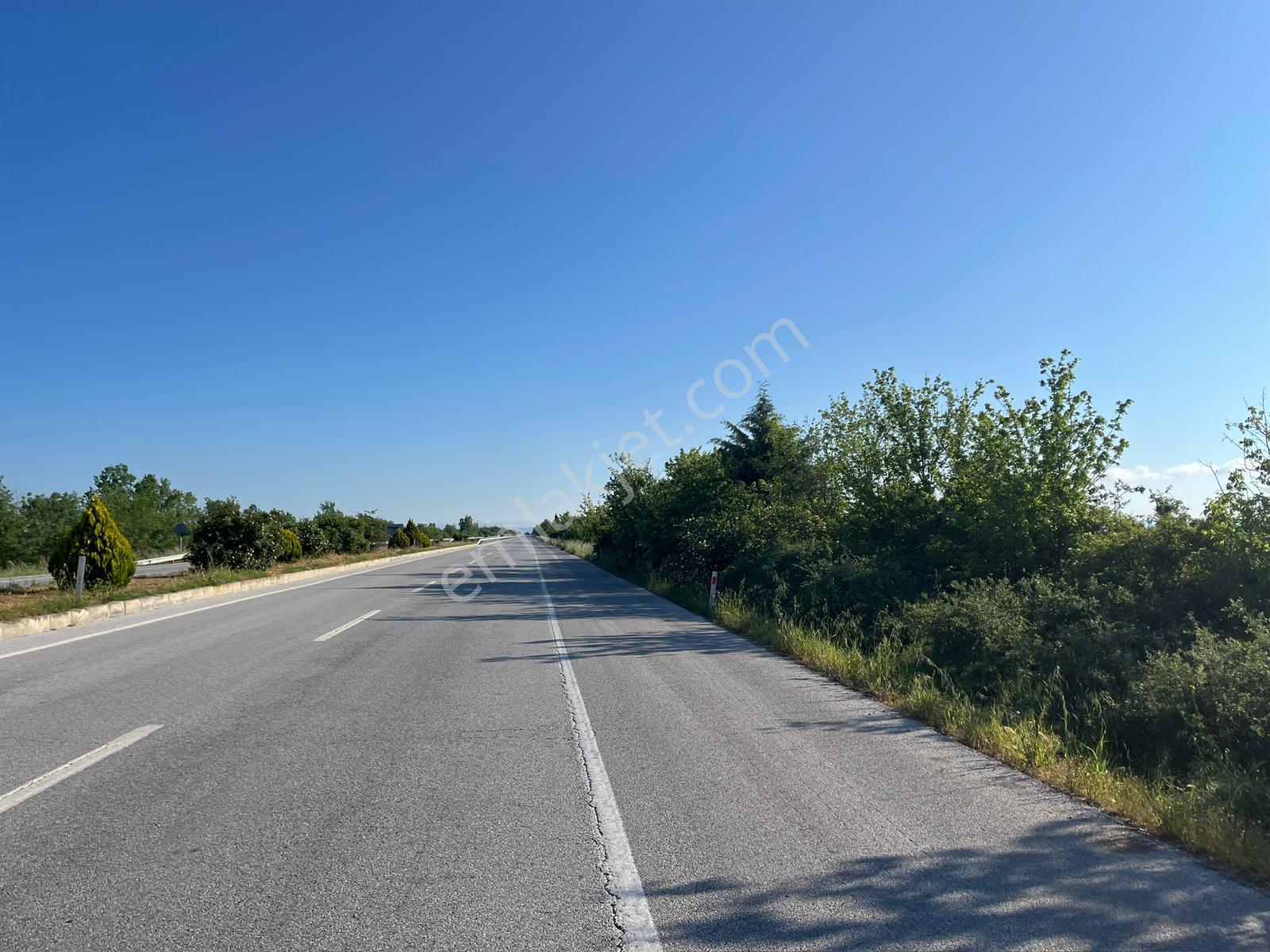Merkezi Konumda Kavaklıda Yola Cepheli Satılık Tarla - Görsel 23