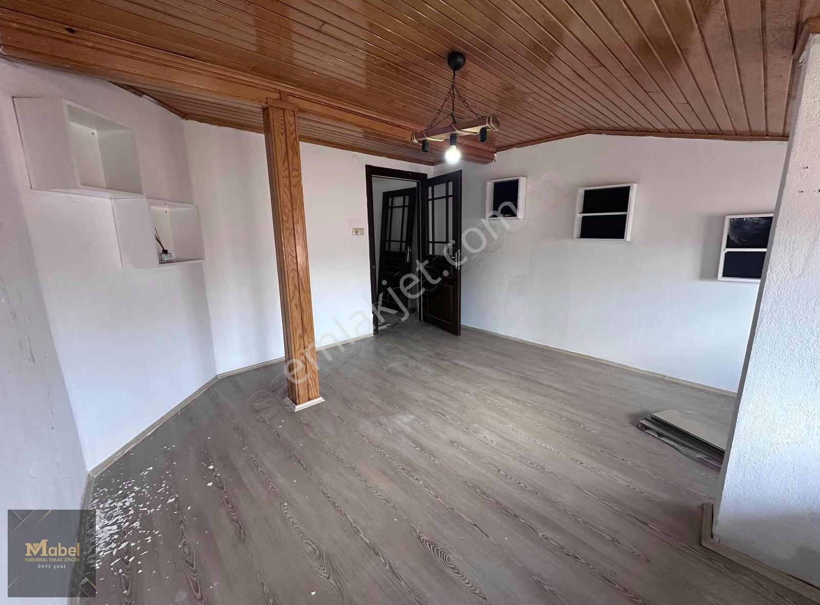 Mabelden Merkezi Konumda Dubleks 6+1 Ayrı Mutfak Kiralık Daire - Görsel 5