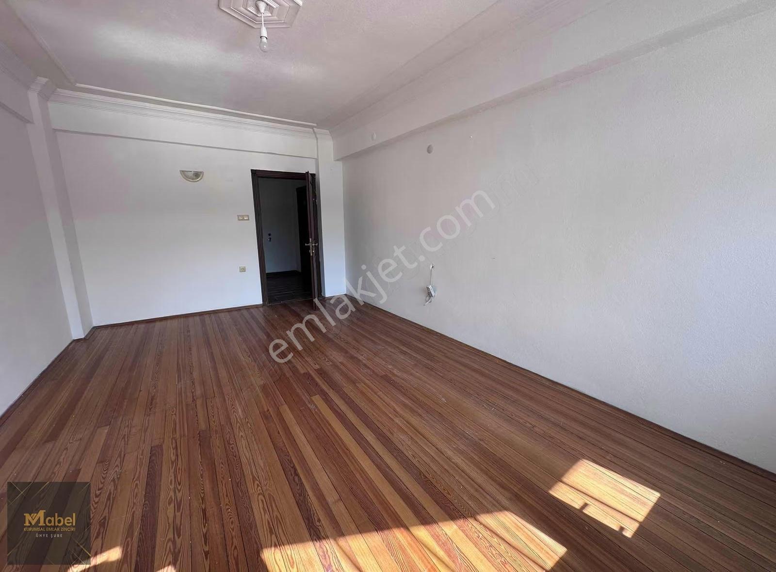 Mabelden Merkezi Konumda Dubleks 6+1 Ayrı Mutfak Kiralık Daire - Görsel 3