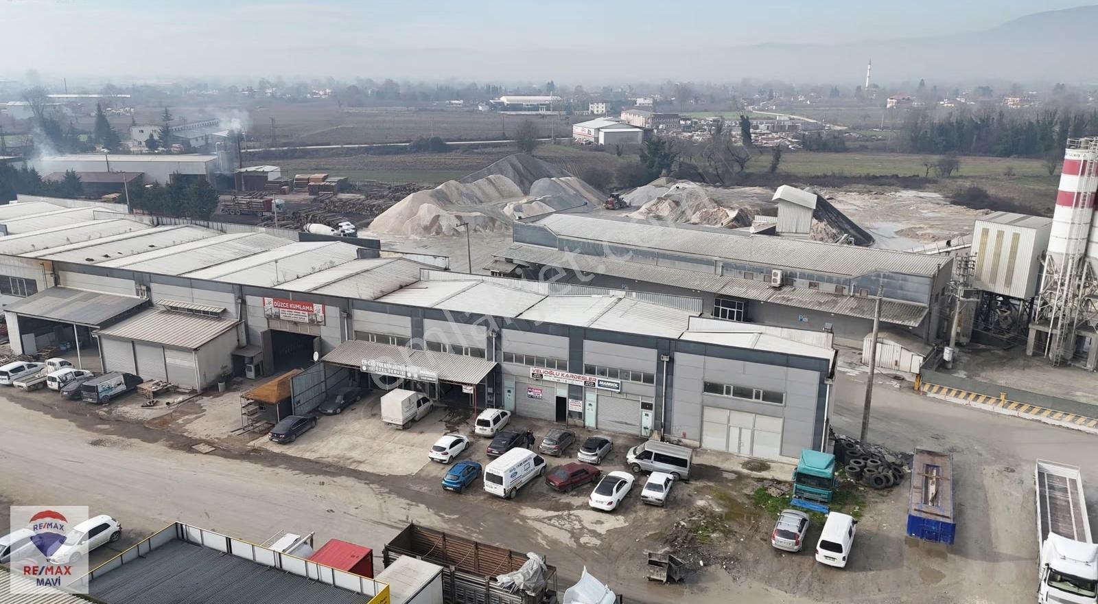 Ömer Esen'den Kss De 300 M² Çift Cepheli , Satılık Çift Dükkan - Görsel 6