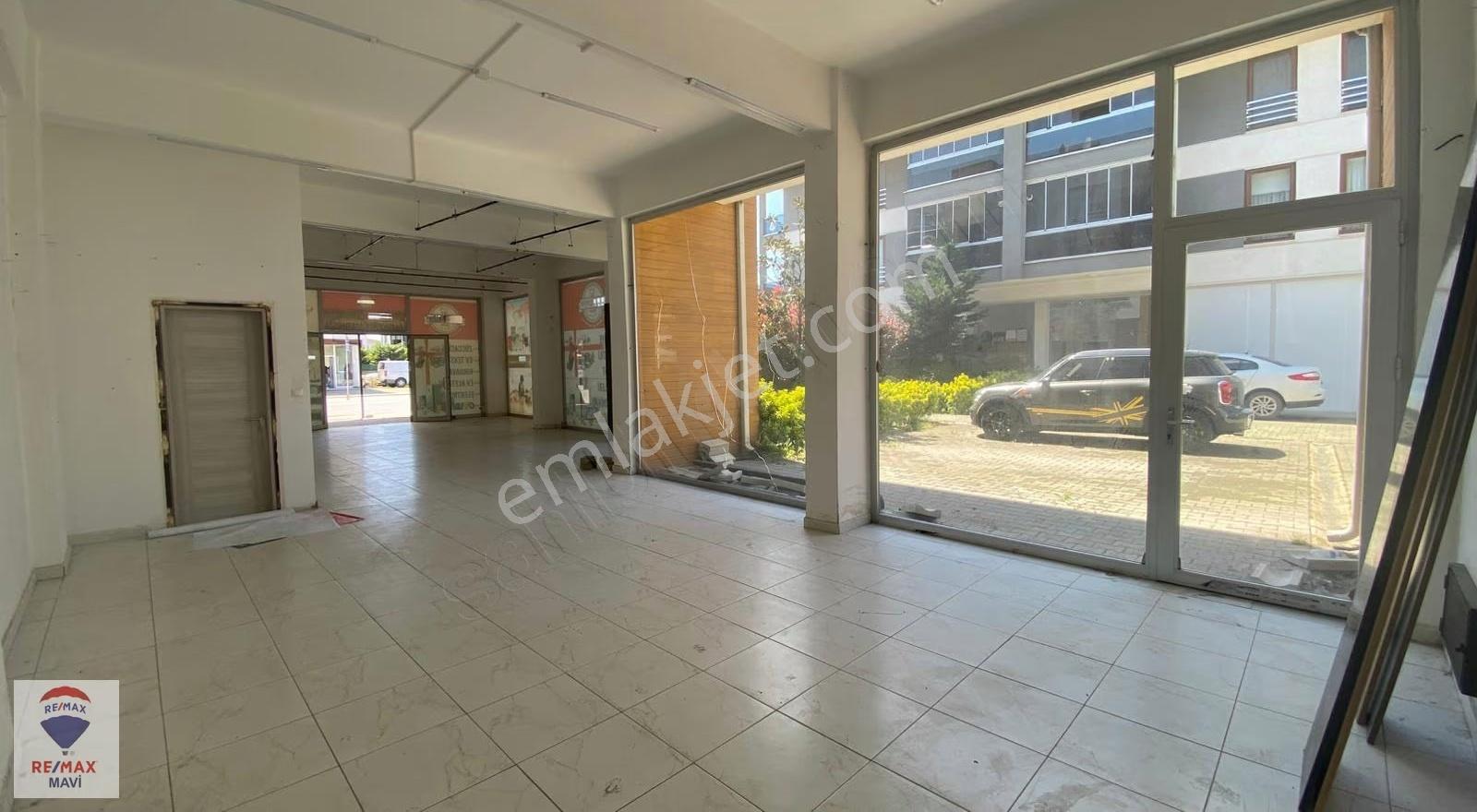Serdivan Yazlıkta En İşlek Caddede Kiralık 550 M2 Köşe Dükkan - Görsel 17