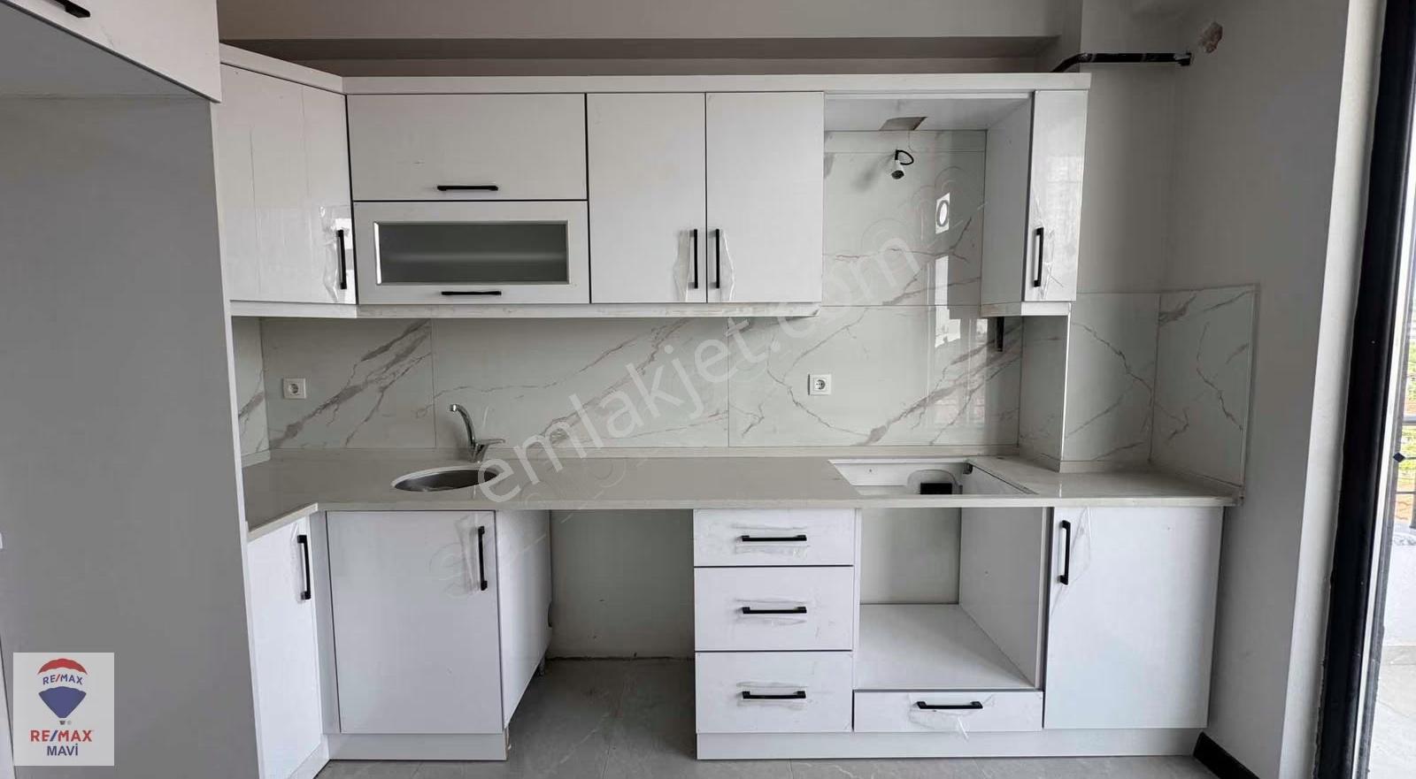 Re/max Moz 3+1 120m² Y. Isıtma Tem E-5 Yht Osb 5dk Mesafede - Görsel 8