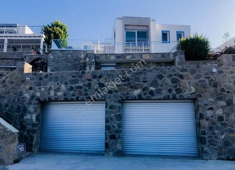 Yalıkavak Kızılburunda Full Deniz Manzaralı 4+2 Havuzlu Villa