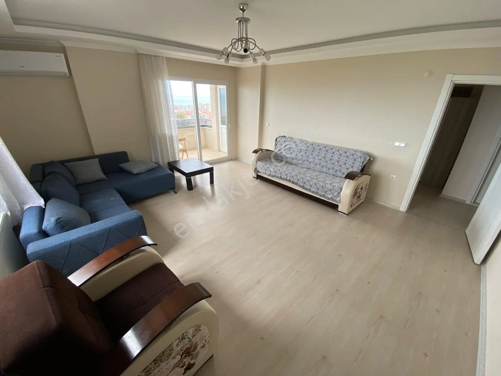 Trabzon Arsin'de Satılık 3+1 Eşyalı Daire - Görsel 3