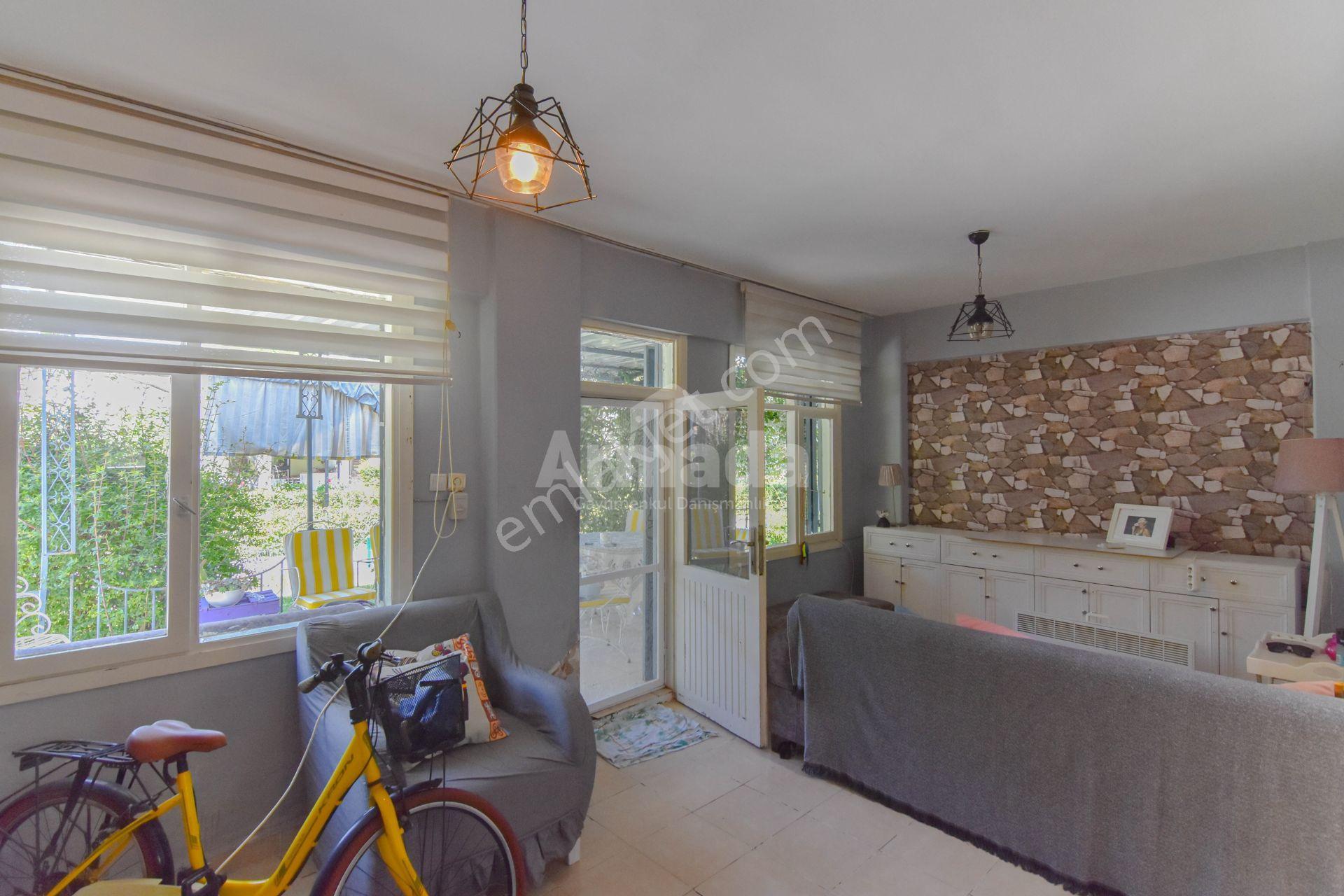 Kuşadası Davutlar Sahil Sitelerinde Denize Sıfır Satılık 3+1 - Görsel 14