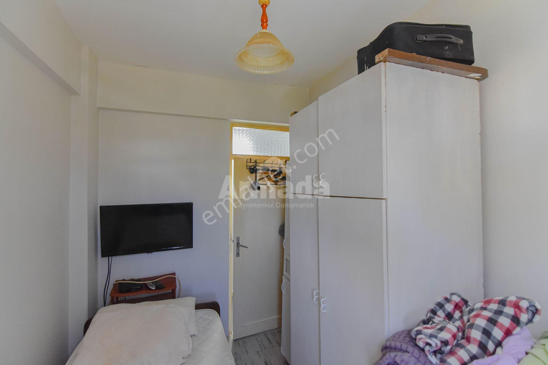 Kuşadası Davutlar Sahil Sitelerinde Denize Sıfır Satılık 3+1 - Görsel 28