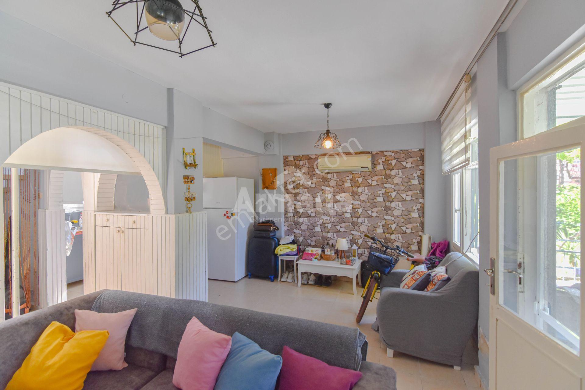Kuşadası Davutlar Sahil Sitelerinde Denize Sıfır Satılık 3+1 - Görsel 15