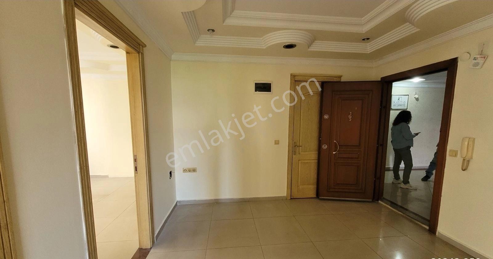 Plazalar Bölgesinde Cadde Üzeri İş Merkezinde 3+1 Kiralık Ofis - Görsel 7
