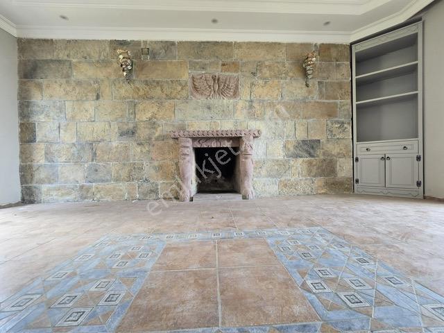 Bodrum Konacık'ta Kiralık Denız Manzaralı, 5+2 Genış Bahçelı Vıl - Görsel 33