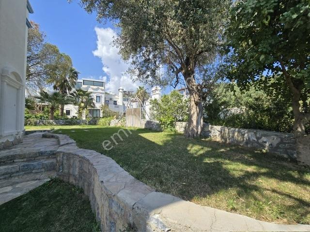Bodrum Konacık'ta Kiralık Denız Manzaralı, 5+2 Genış Bahçelı Vıl - Görsel 11