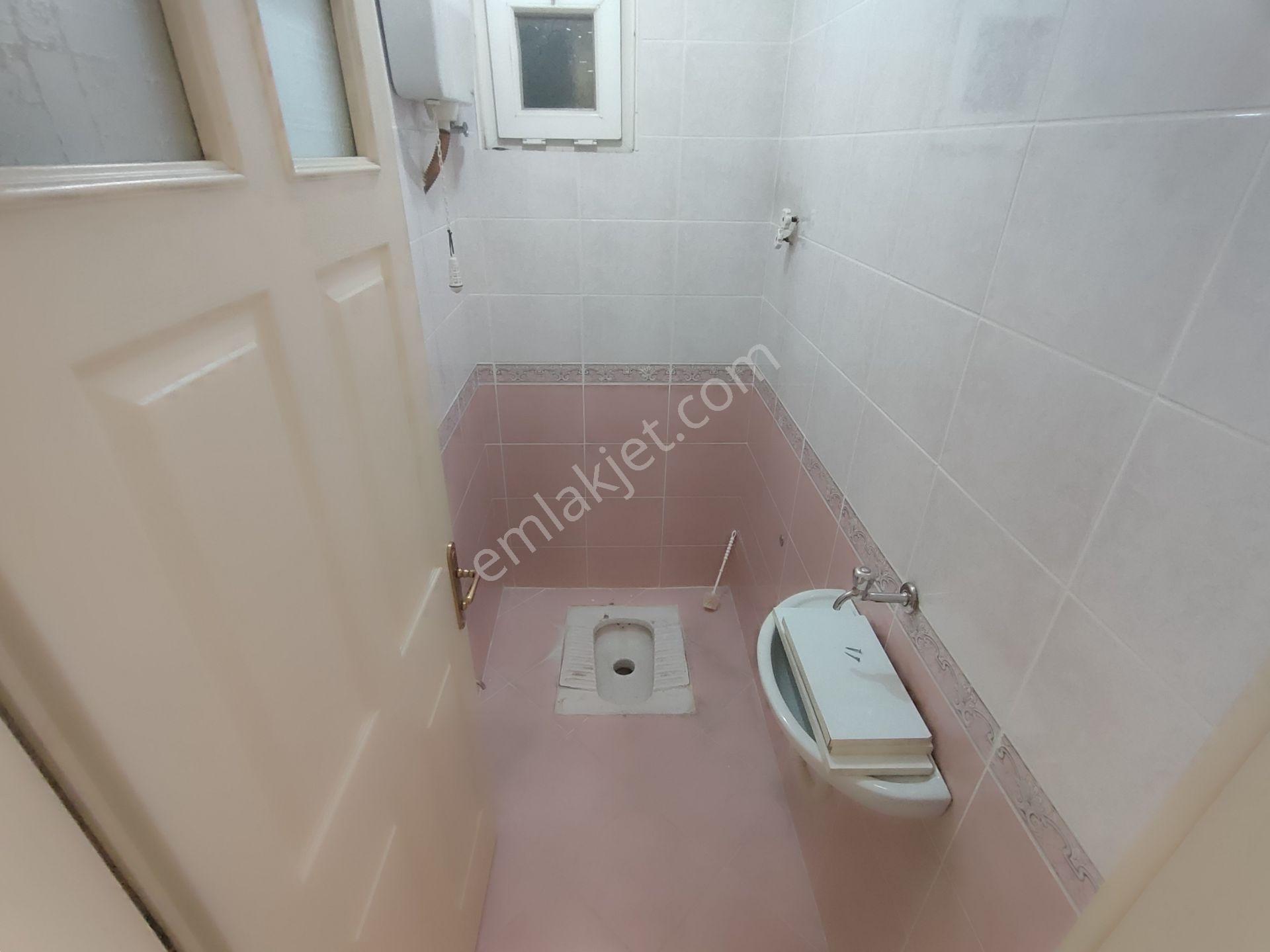 Kardeşten Edremit Merkezde Otogara Yakın Doğalgazlı Asansörlü Ayrı Mutfaklı Geniş 3+1 Daire - Görsel 24