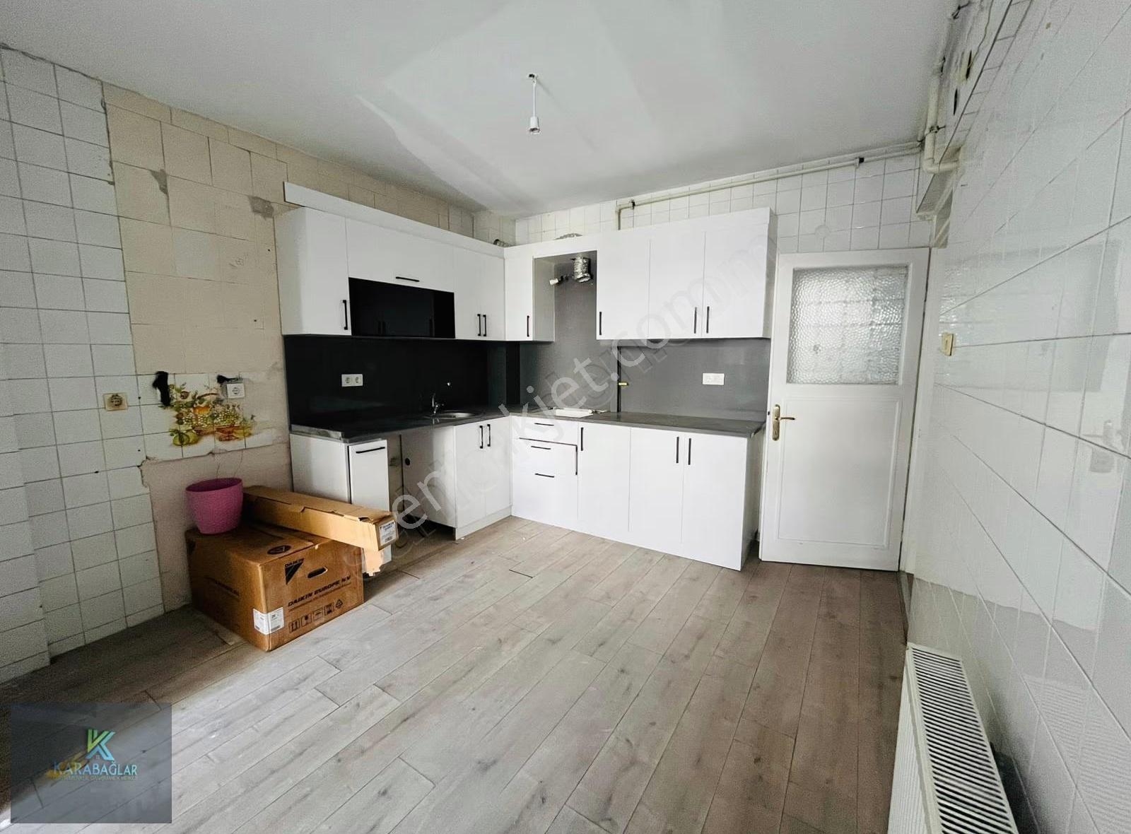 Bozyaka'da Doğalgazlı, 3+1, Ara Kat Kiralık Daire - Görsel 2