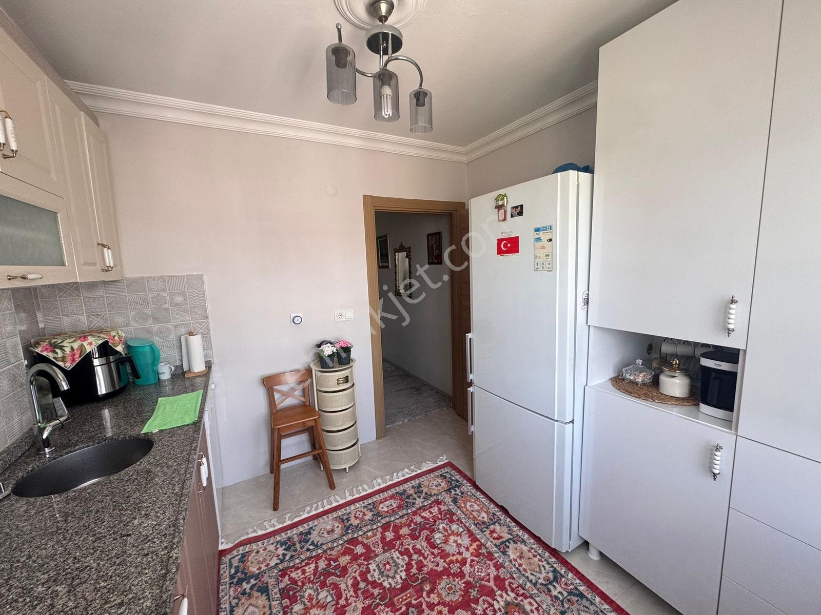 Krediye Uygun Eşref Bitlis Bulvarı Üstünde Önü Açık 4+1 Daire - Görsel 8
