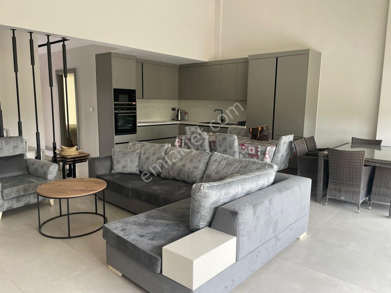 İzmir Çeşme Dalyan Ortak Havuzlu Sitede 3+1 Lüks Residance - Görsel 13