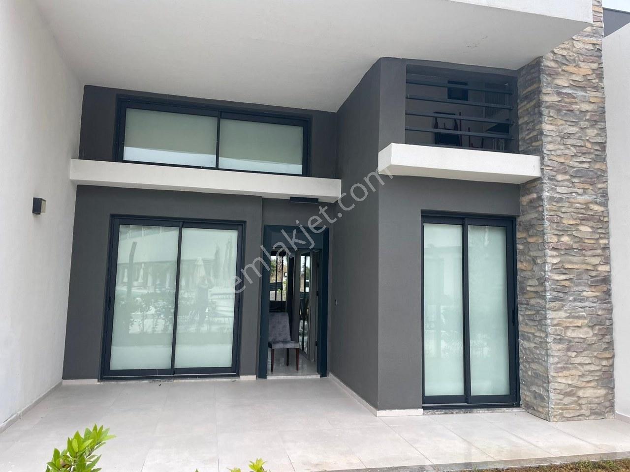 İzmir Çeşme Dalyan Ortak Havuzlu Sitede 3+1 Lüks Residance - Görsel 4