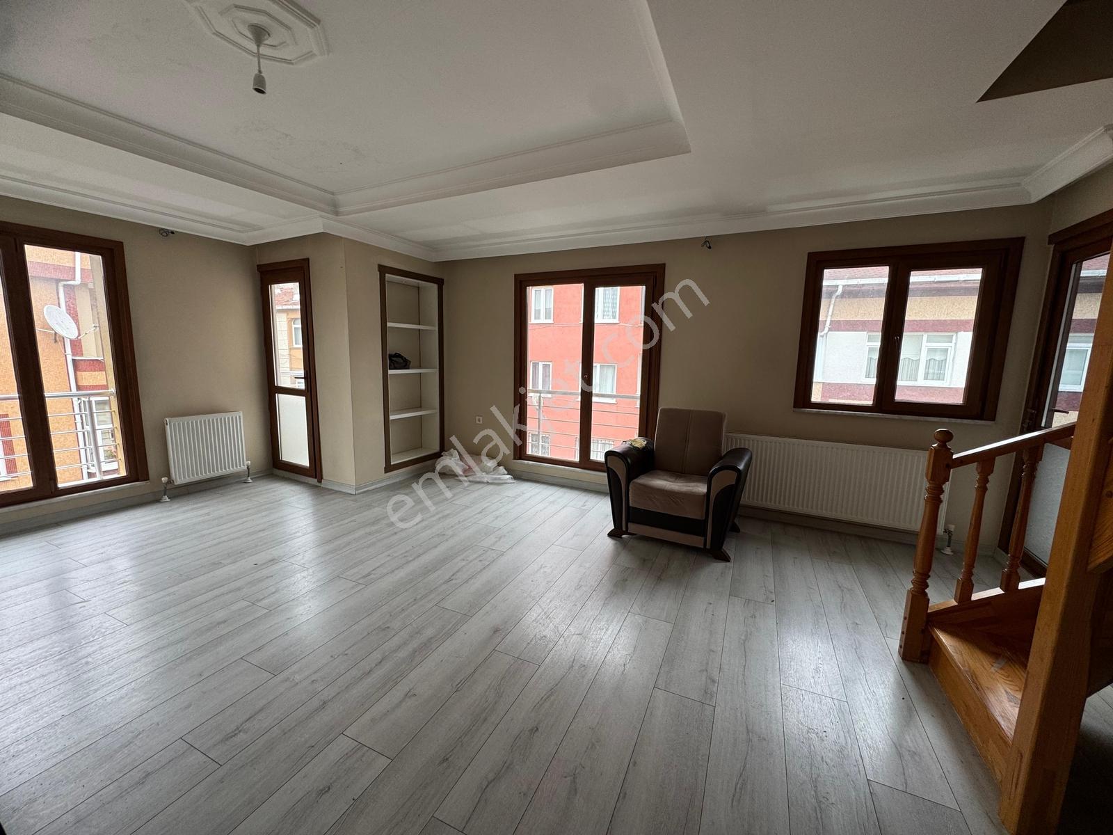 Tuğra'dan Bağlarbaşı Mahallesinde Satılık İskanlı Dublex Daire - Görsel 10