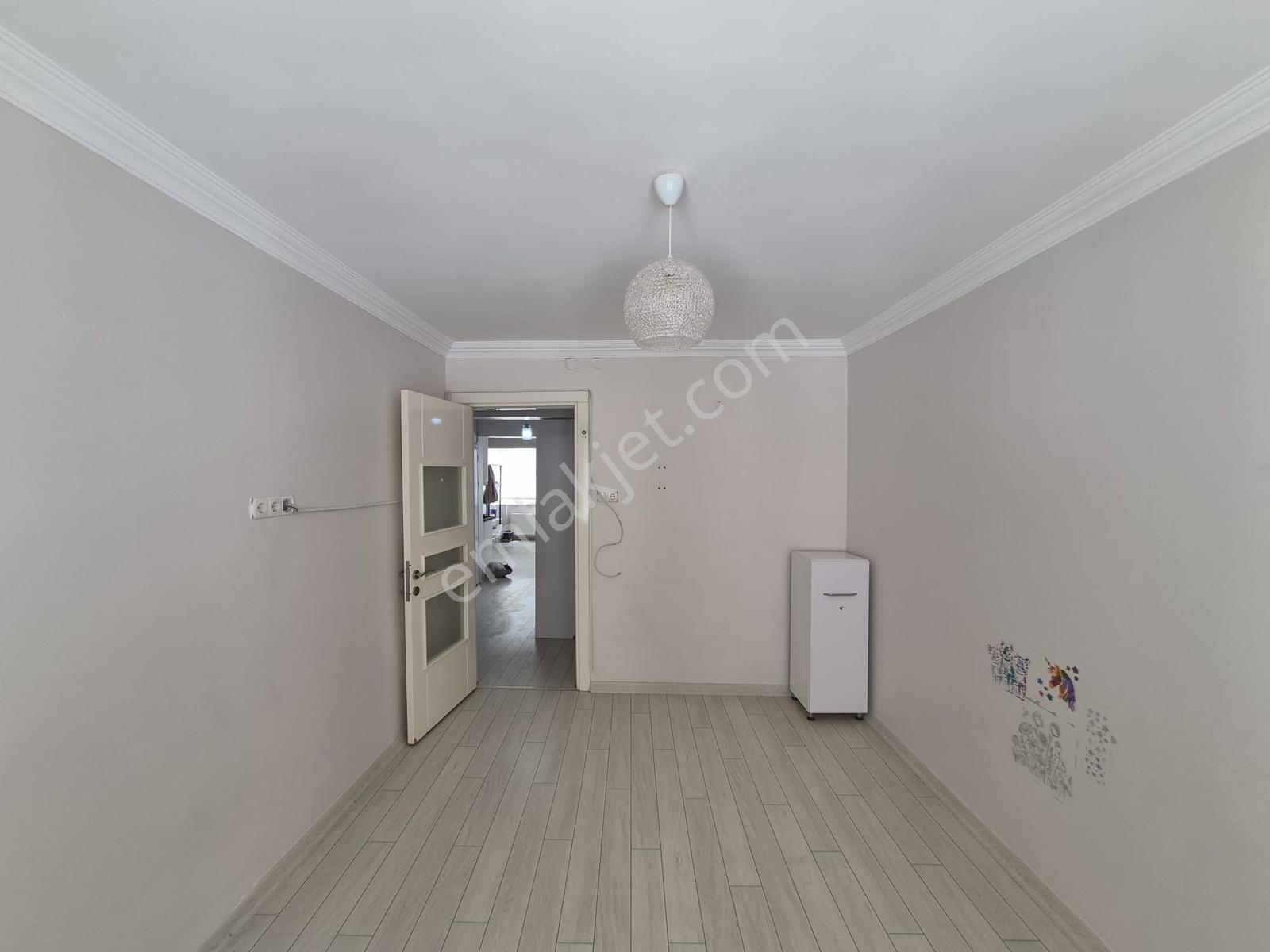 Manisa Şehzadeler Satılık Erler Cad. 3+1 Ful Lüks Ara Kat Daire - Görsel 6