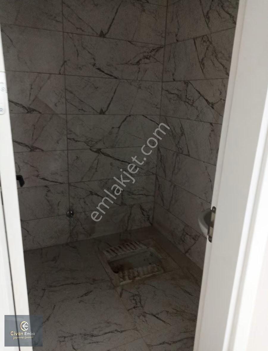 Civan Emlaktan Yakakent Merkezde Kiralık Sıfır Daire - Görsel 5