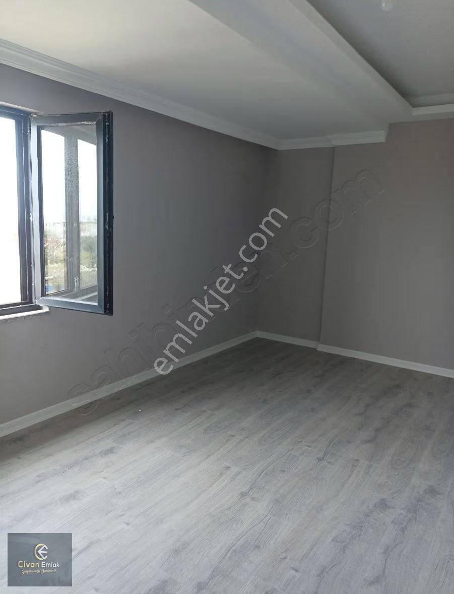 Civan Emlaktan Yakakent Merkezde Kiralık Sıfır Daire - Görsel 4