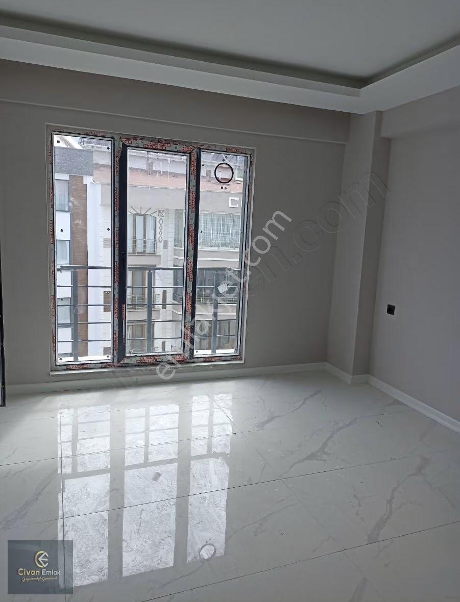 Civan Emlaktan Yakakent Merkezde Kiralık Sıfır Daire - Görsel 9