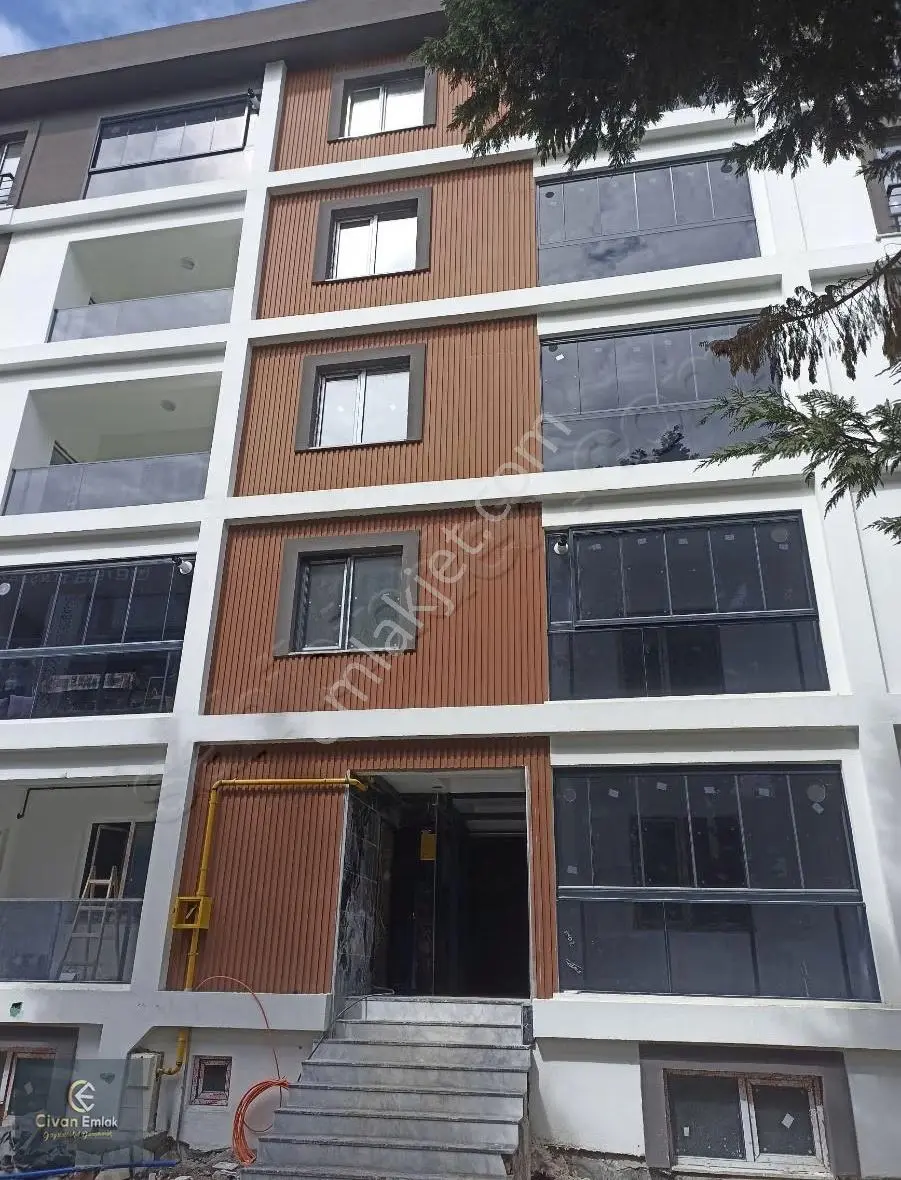 Civan Emlaktan Yakalent Merkezde Kiralık Daire - Görsel 5