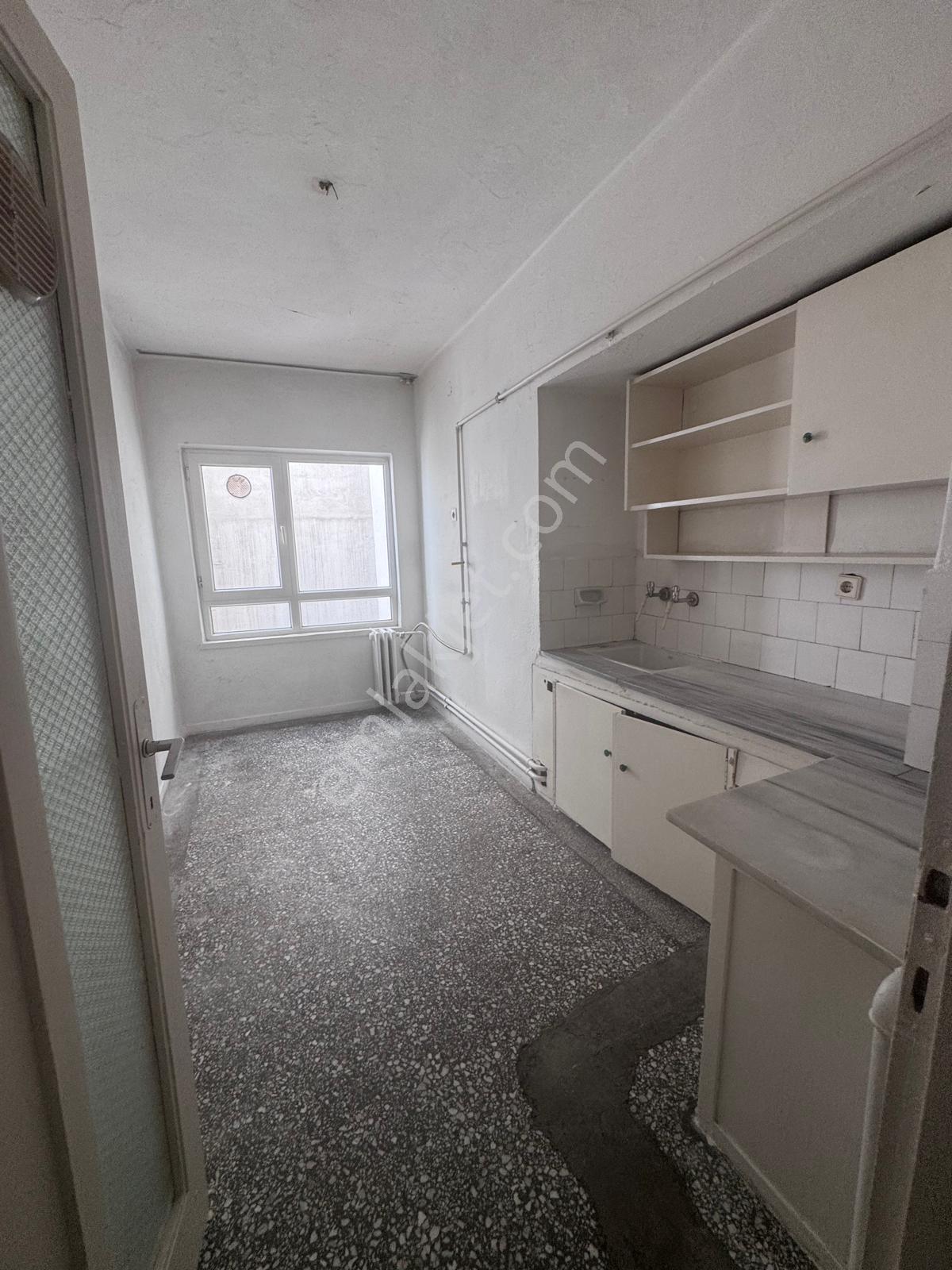 Turyap'tan Dikmen Sokullu Caddesi'nde 3+1 Satılık Daire - Görsel 16