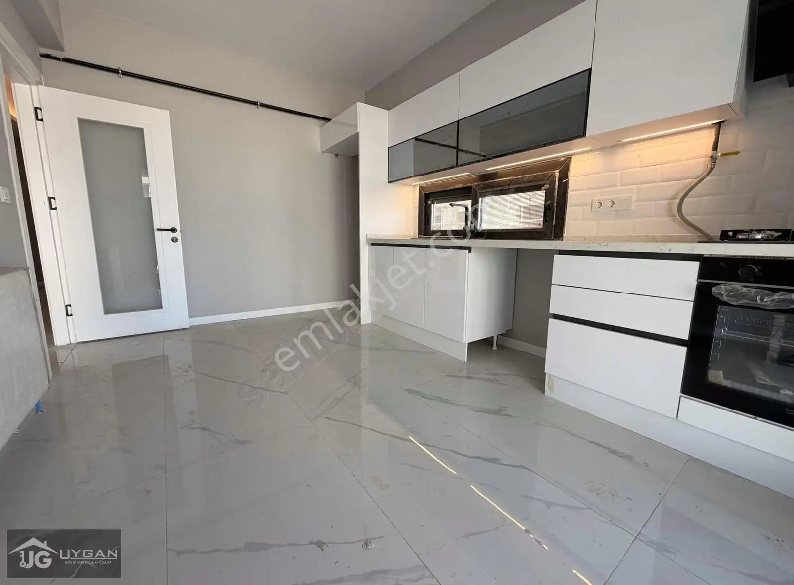 Uygan'dan Muratbey Mah. 3+1 135m² Havuzlu Ultra Lüx Bahçeli - Görsel 3