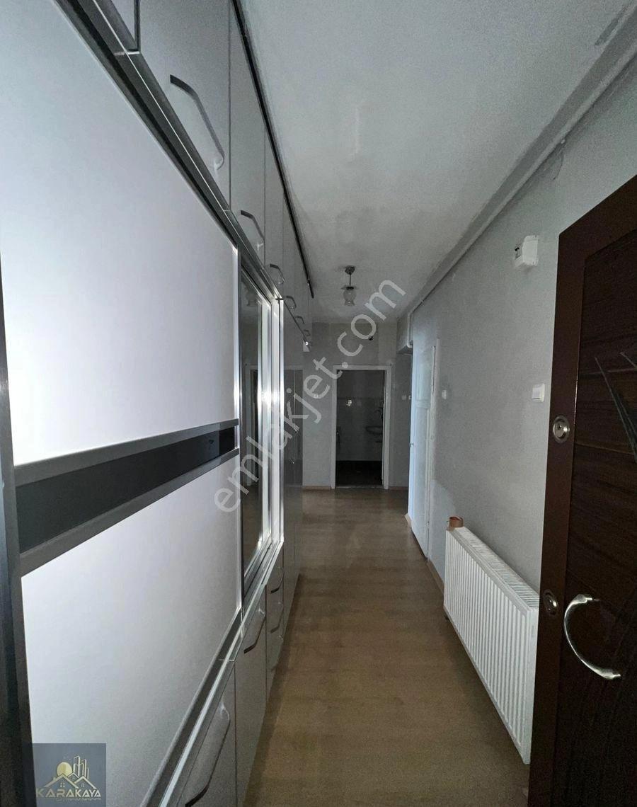 Karakaya Gayrimenkulden Çarşıda Kiralık 3+1 Daire - Görsel 7