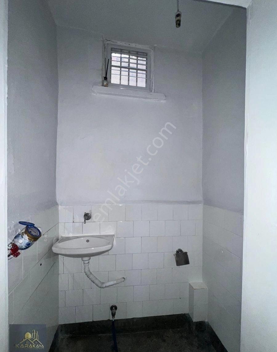 Karakaya Gayrimenkulden Çarşıda Kiralık 3+1 Daire - Görsel 13