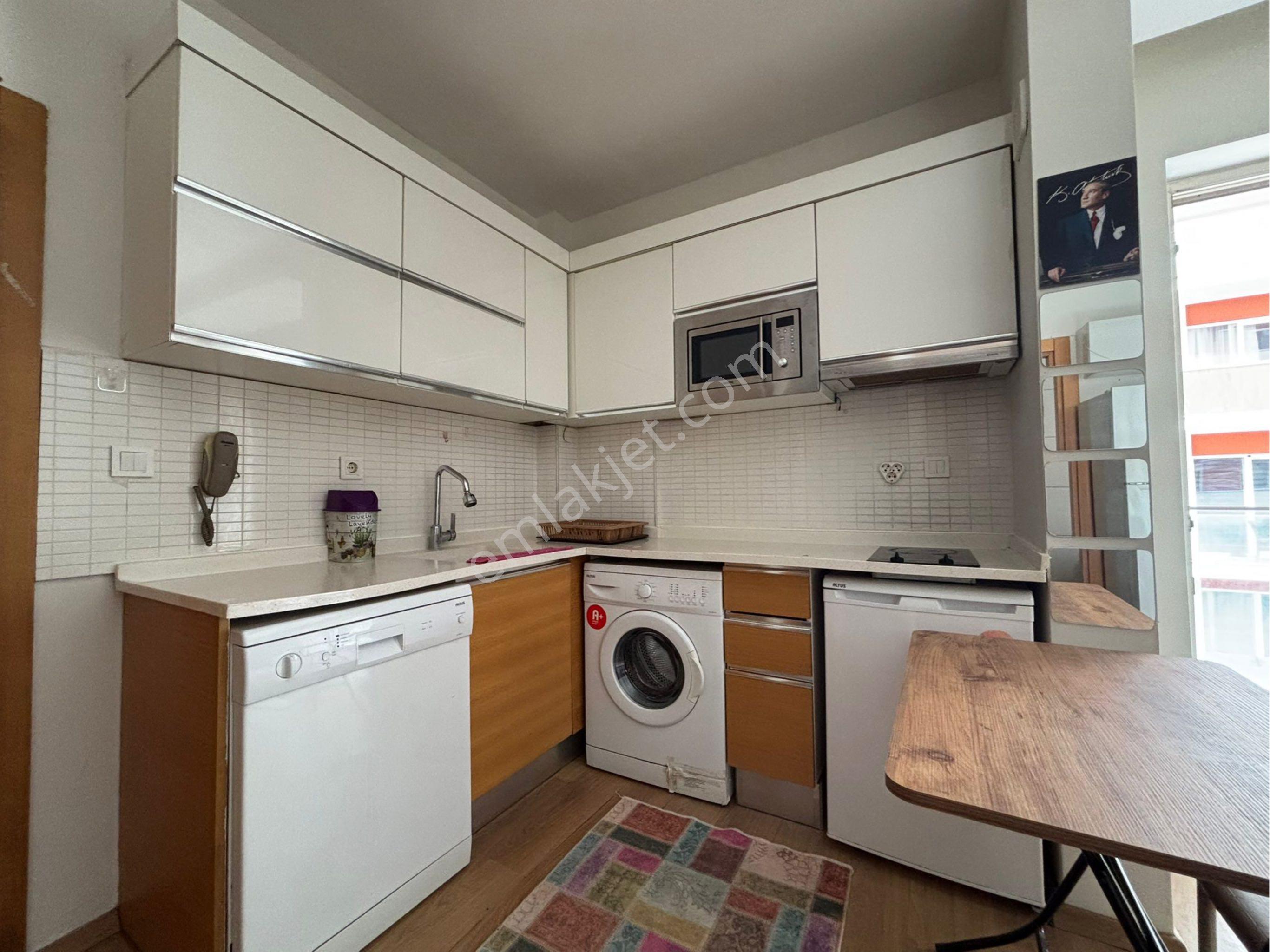 Bornova Myvia’da Havuzlu 7/24 Güvenlikli 1+1 Kiralık Eşyalı Daire - Görsel 26
