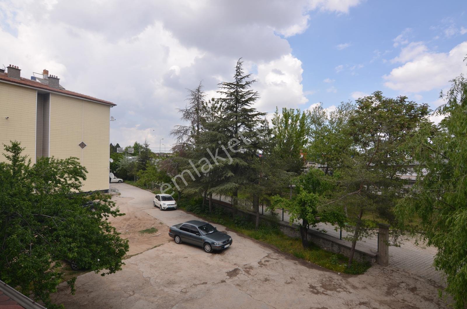 Talha Tozduman'dan İkiz Kuleler&tramvay Yanı Arakat Kiralık 3+1 - Görsel 9