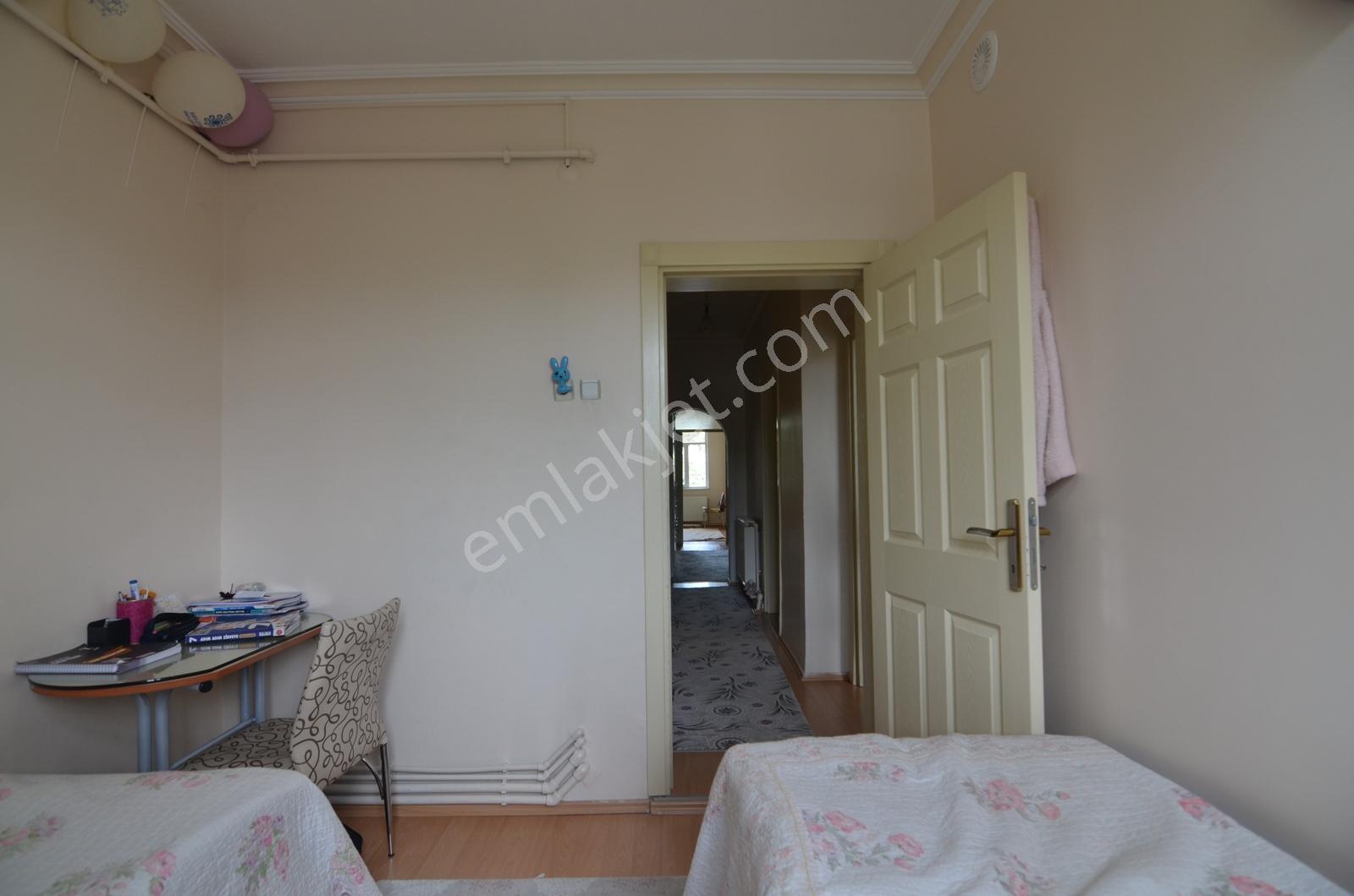 Talha Tozduman'dan İkiz Kuleler&tramvay Yanı Arakat Kiralık 3+1 - Görsel 19