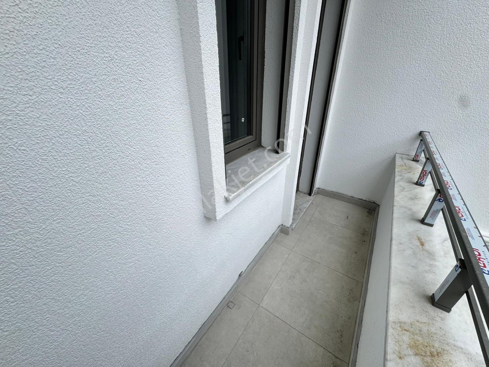 Kerim'den Küçükkuyu Merkez'de Denize 200 Mt 2+1 Satılık Daire - Görsel 3