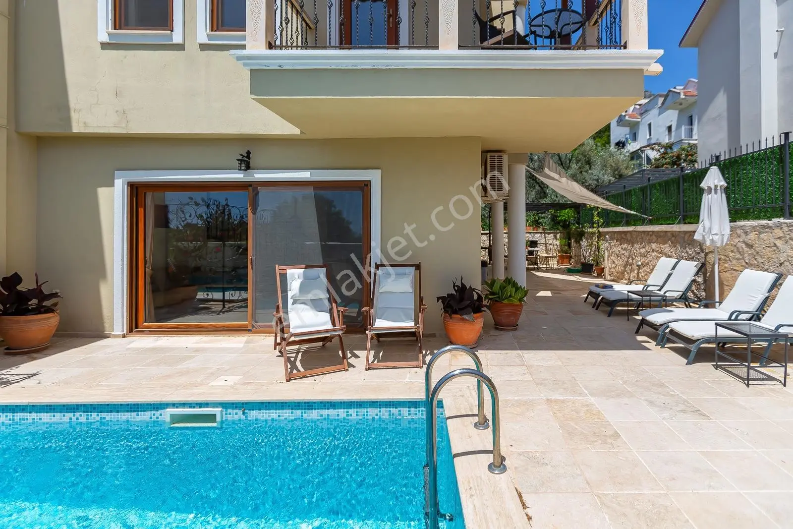 Kalkanda 3 En-suite Yatak Odalı Villa - Görsel 34