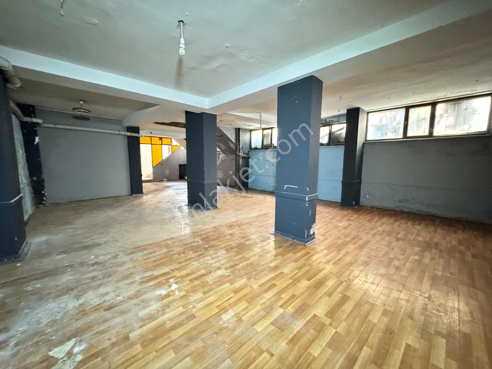 Sevinç'ten Kurtuluş Caddesi Üzerinde Satılık Dükkan & Depo - Görsel 2