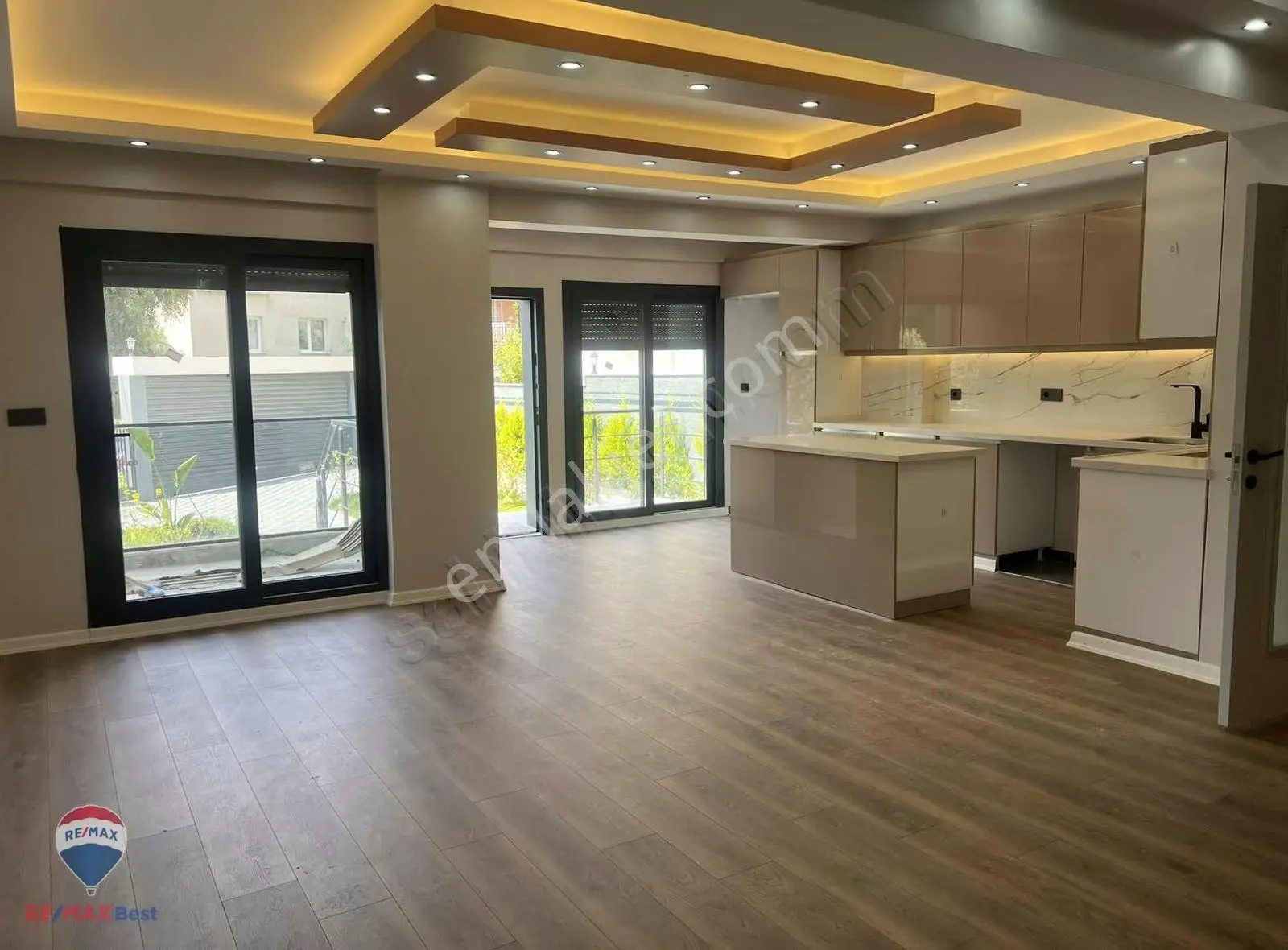 40 Bornova Atatürk Mah. Satılık Trıplex Vılla - Görsel 3