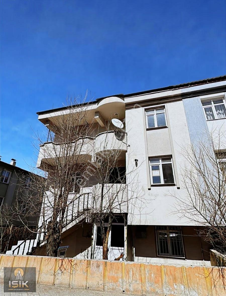 Işık Gayrimenkul'den Dadaşkent'te Kiralık 3+1 Dubleks Daire - Görsel 24