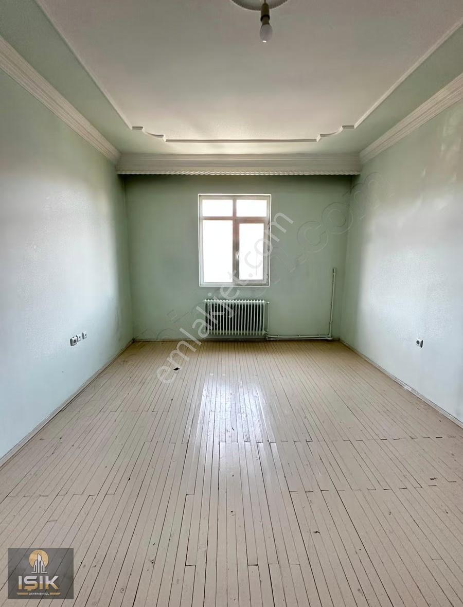 Işık Gayrimenkul'den Dadaşkent'te Kiralık 3+1 Dubleks Daire - Görsel 7