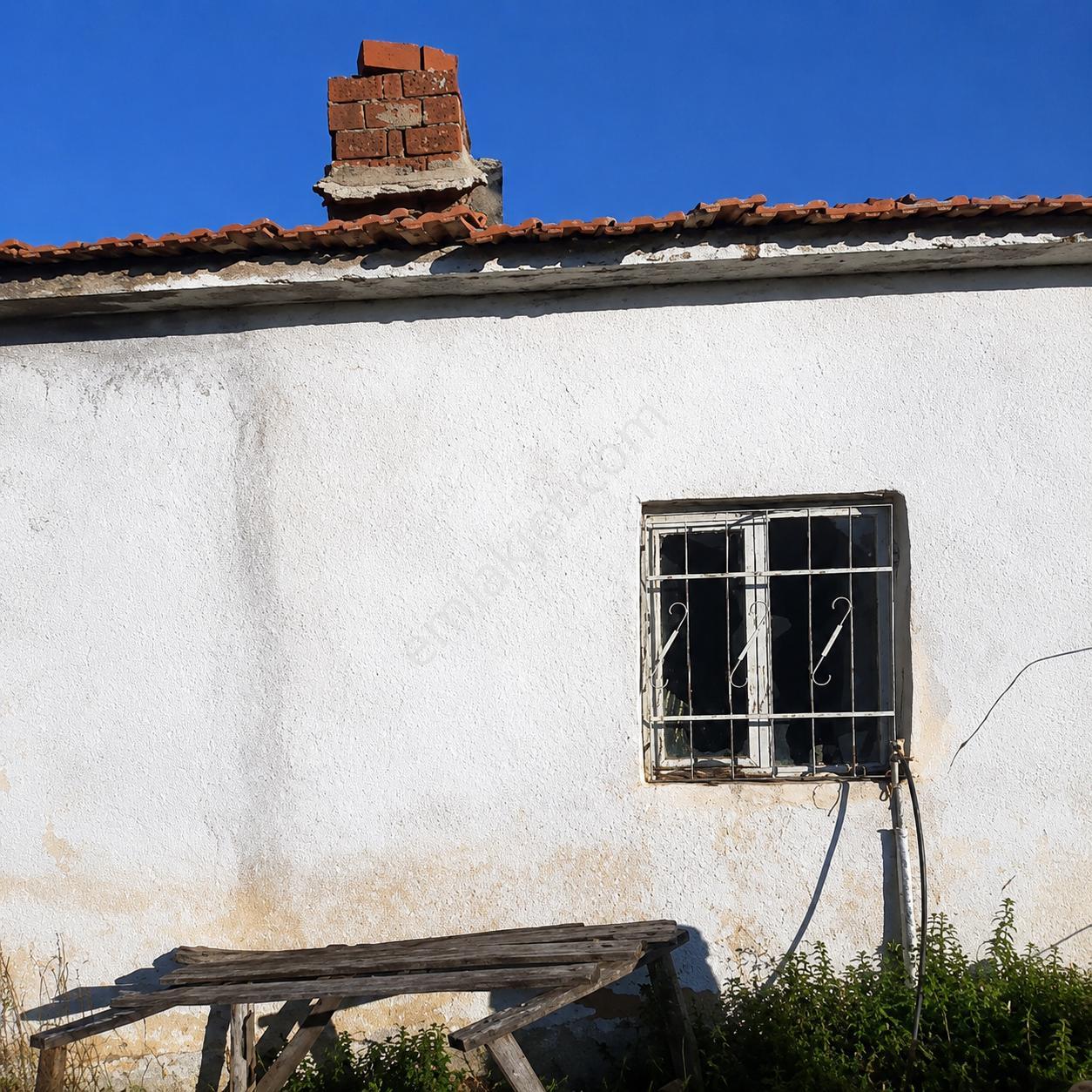 Manisa Sarıgöl Bahçeli Müstakil Tapulu 895m²satılık Ev Ve Arsa