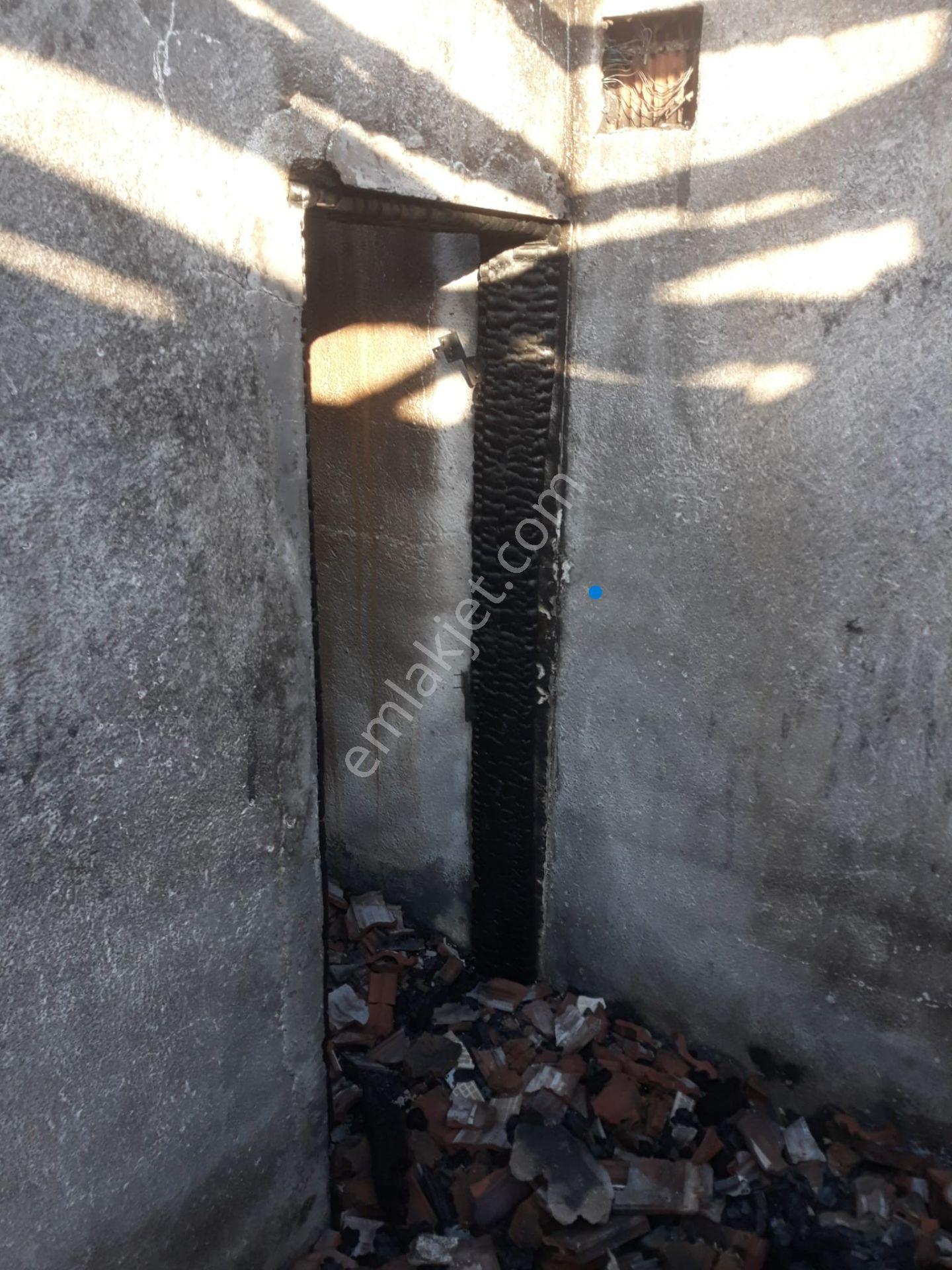 Manisa Sarıgöl Bahçeli Müstakil Tapulu 895m²satılık Ev Ve Arsa - Görsel 16