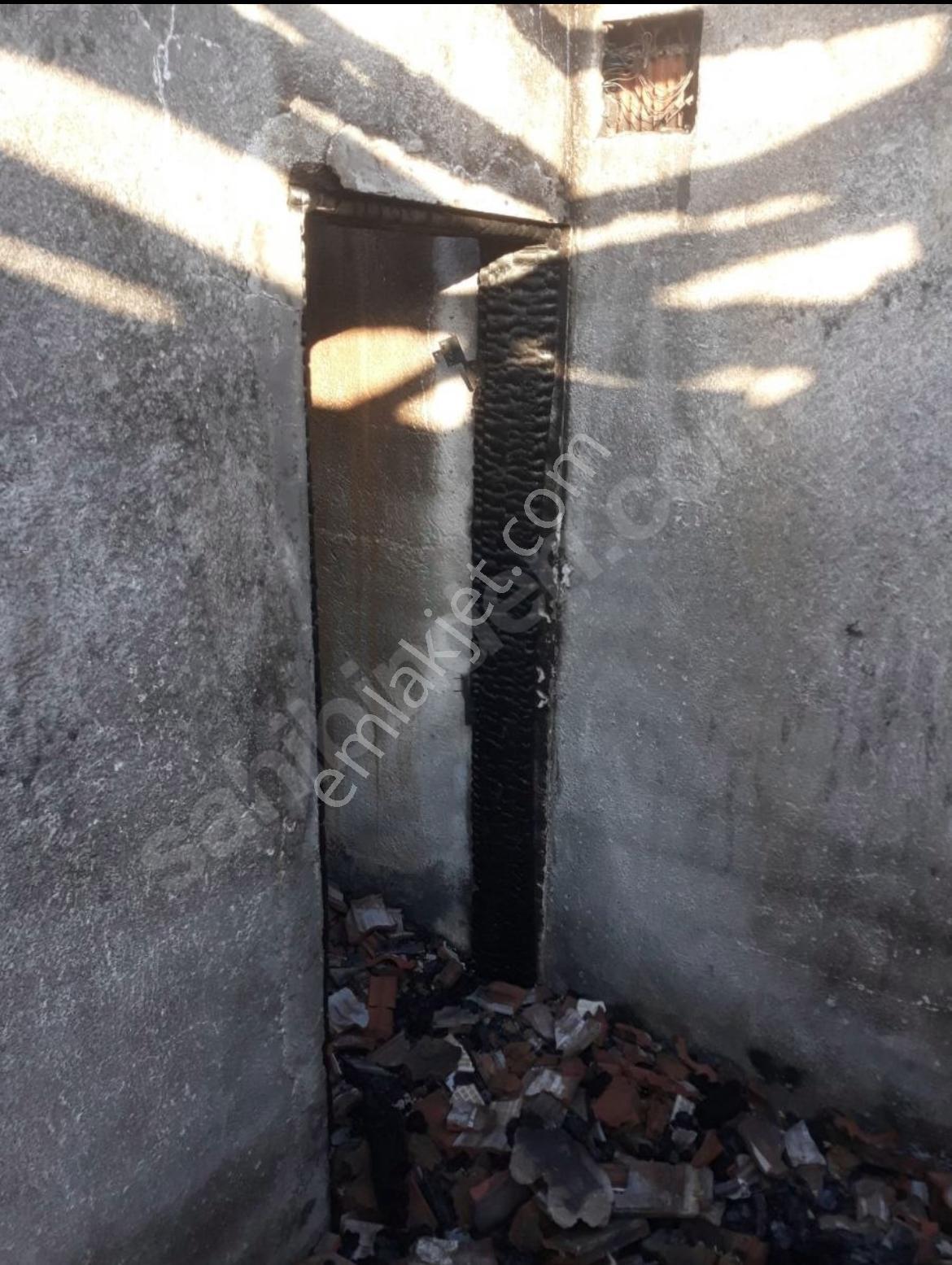 Manisa Sarıgöl Bahçeli Müstakil Tapulu 895m²satılık Ev Ve Arsa - Görsel 10