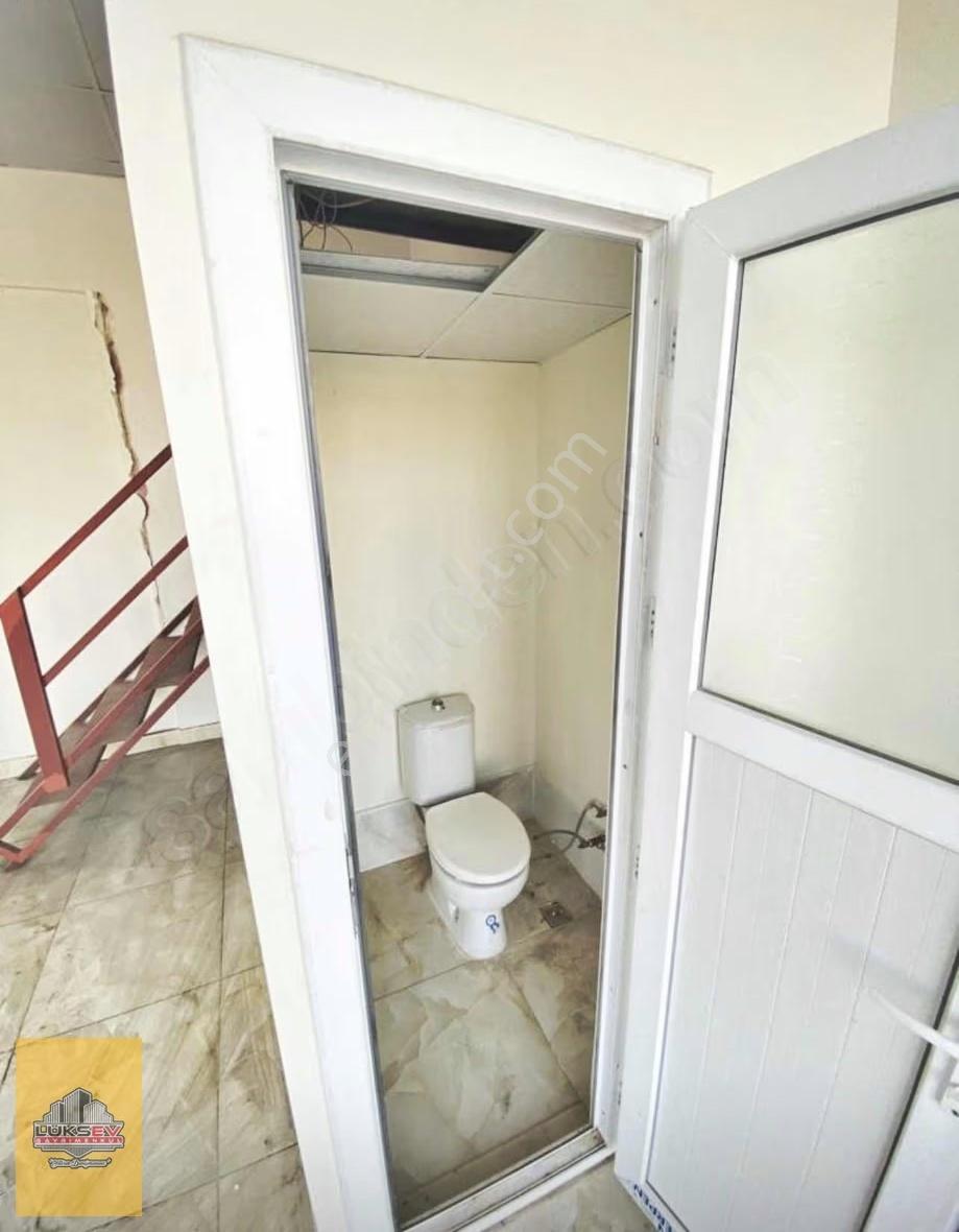 Fıstıklık Ana Cadde Üstü Kiralık 70 Metre Dükkan - Görsel 7