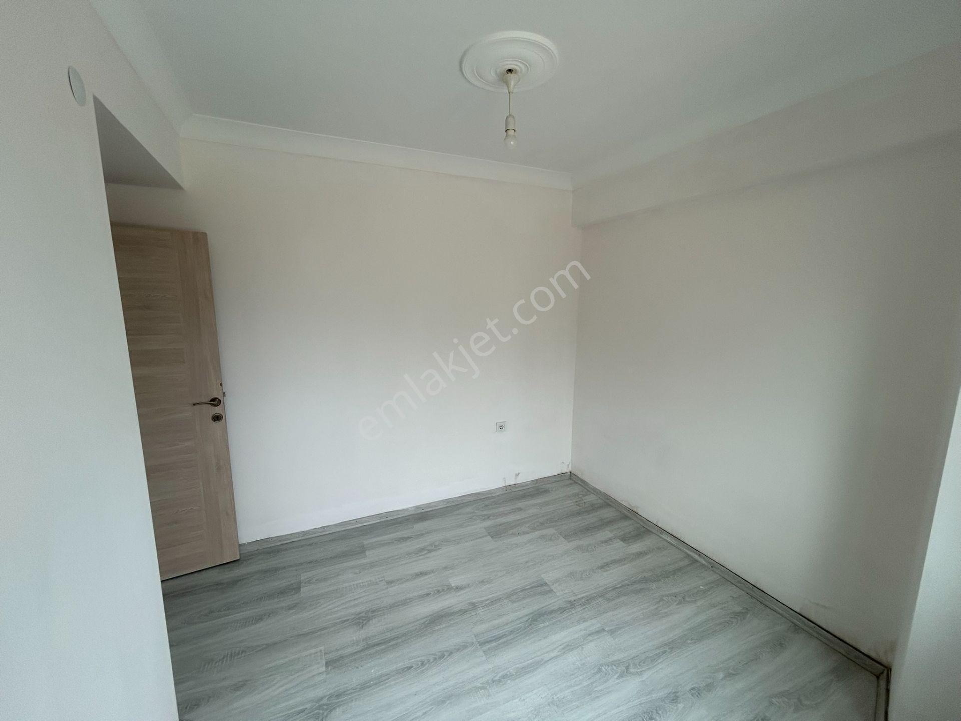 Bandırma Merkezde Uygun Fiyatlı Kiralık 1. Ara Kat 1+1 Daire - Görsel 13