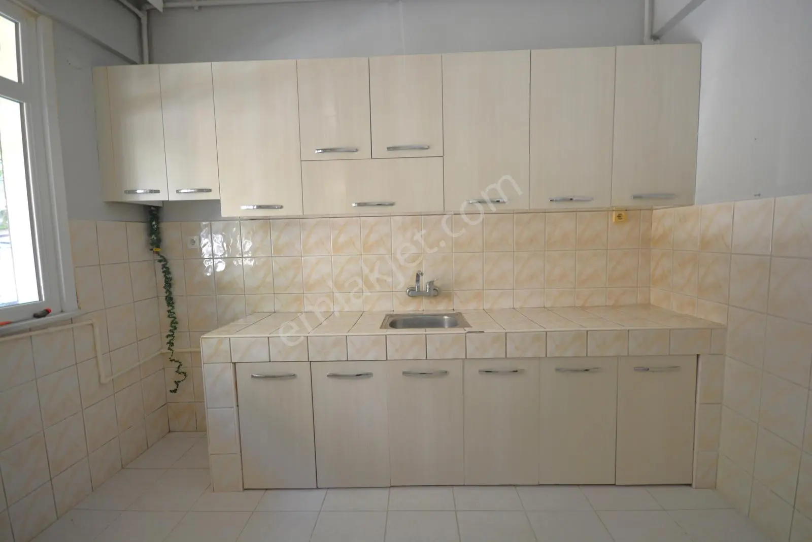 Kiralık 2+1 Metroya Yürüme Mesafesinde 100 M2 Daire - Görsel 4