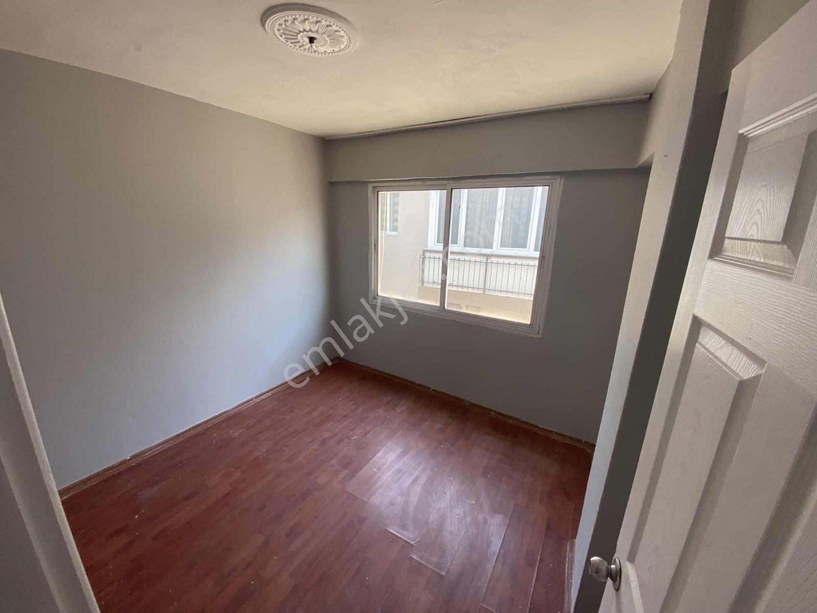 Eys'den Yeşilyurtta Cadde Üzeri 2+1 90m2 İçi Temiz Acil Satılık - Görsel 9