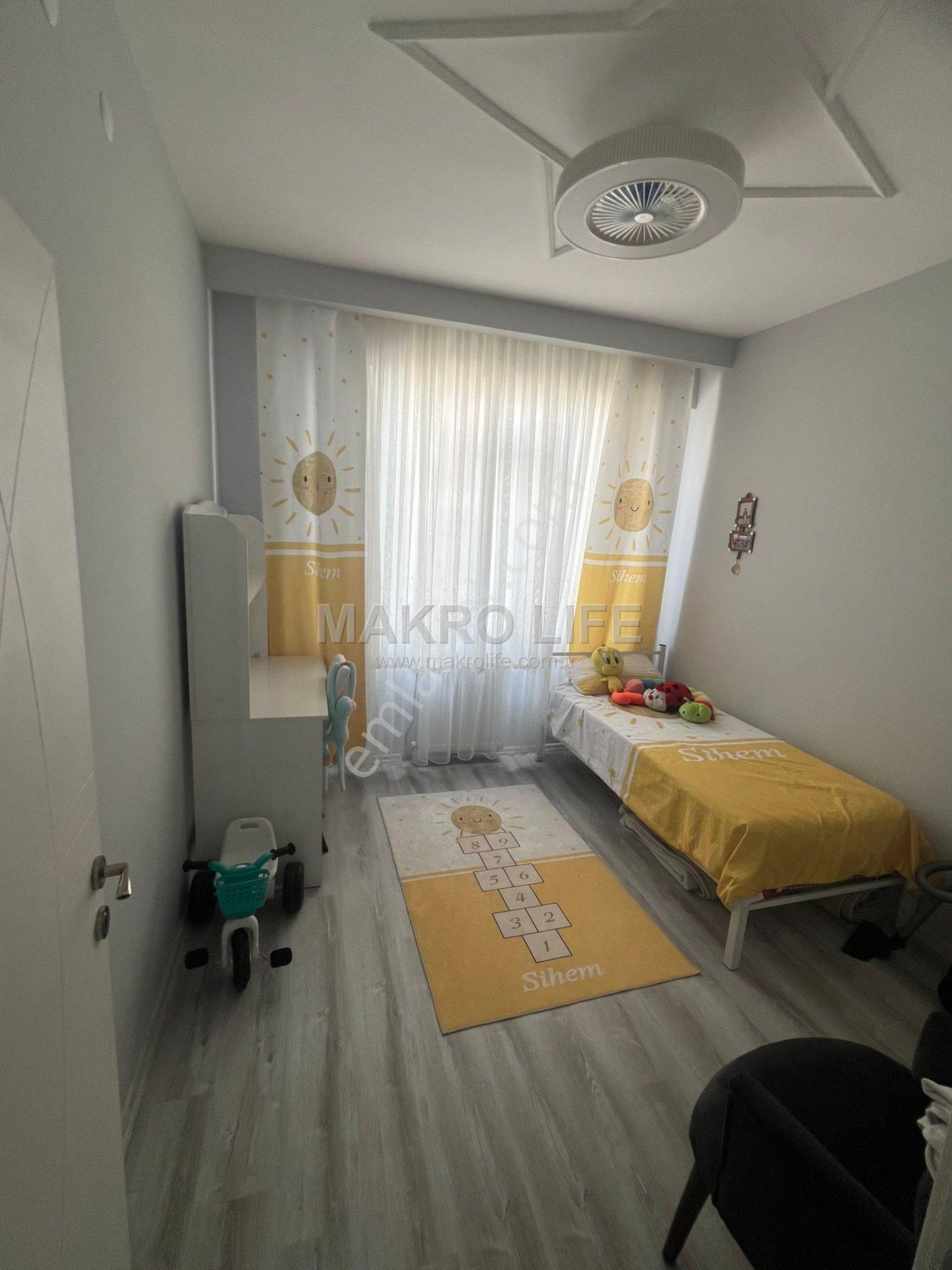 Ahmet Kaya Caddesi Civarı 3+1 Satılık Ferah Daire - Görsel 6