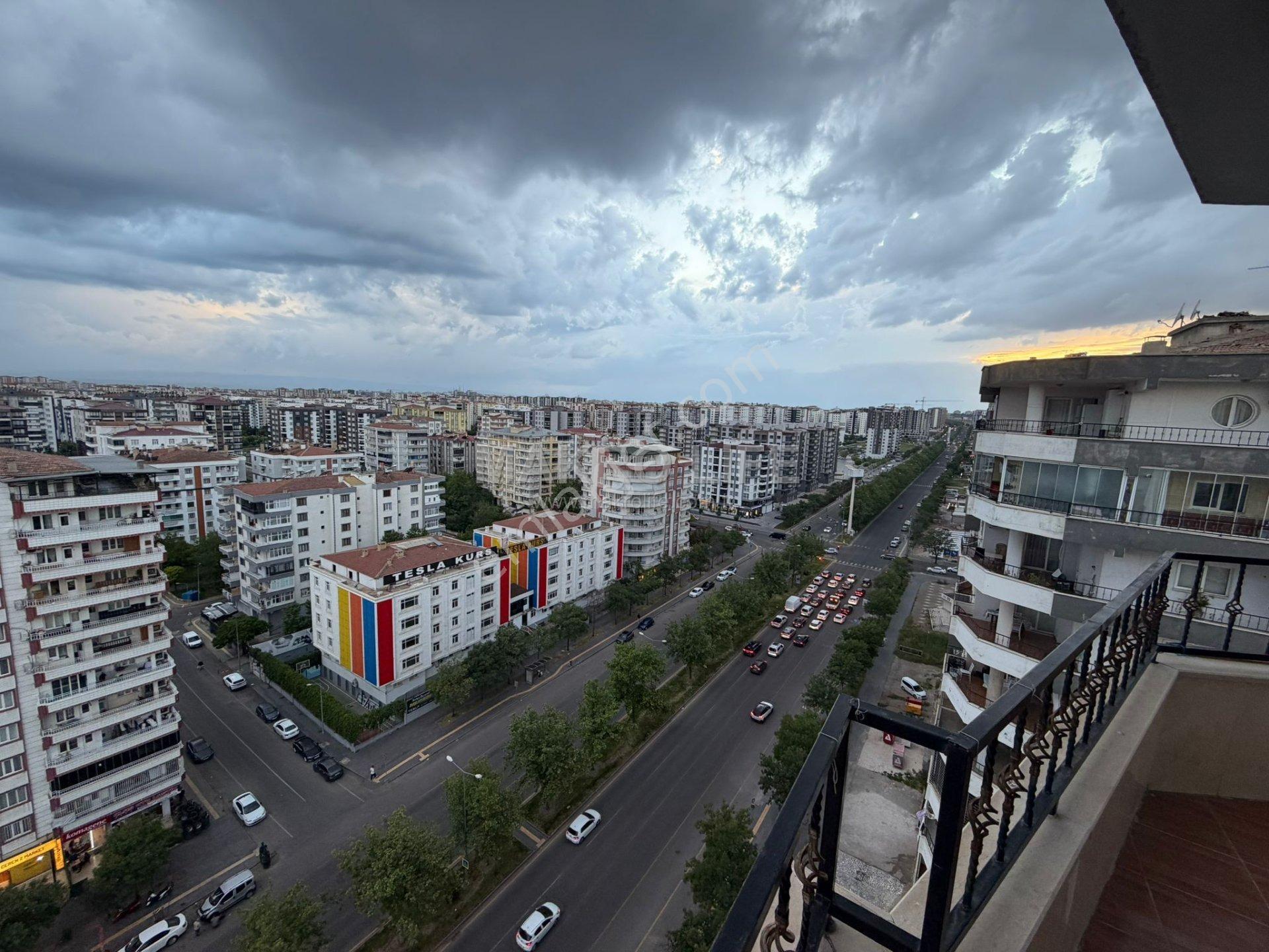 Kayapınar Kent Meydanında 4+1 Satılık Daire - Görsel 15