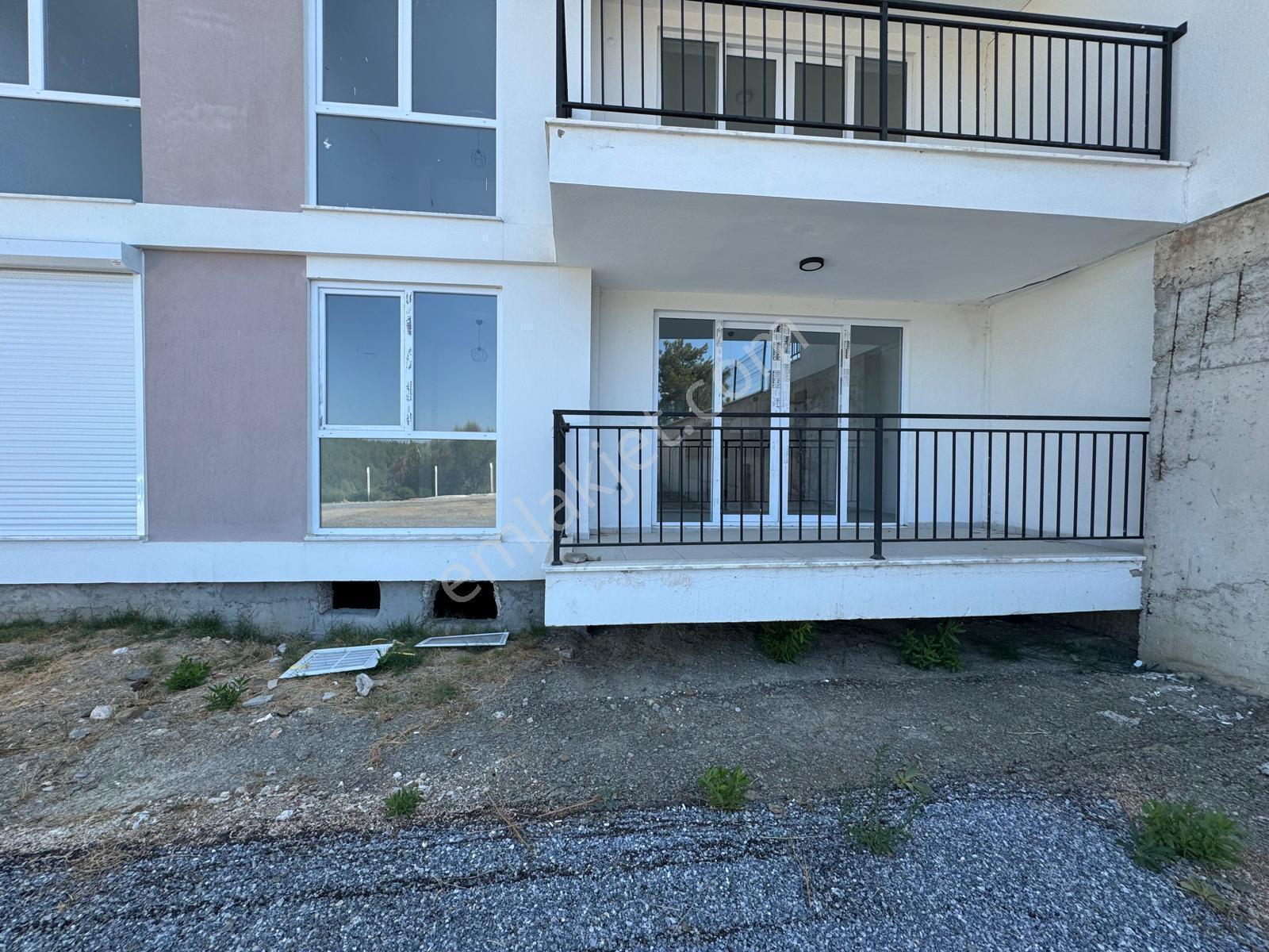 Aydın Kuşadası'nda Eşin Vadi Sitesinde Giriş Katta Satılık 1+1 - Görsel 7