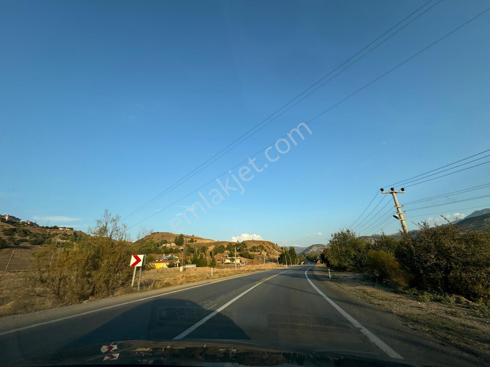 Tunceli Merkeze 4 Km Mesafede Pülümür Yoluna Cephe İmarlı Arsa